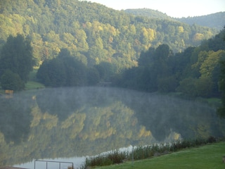 leichter Nebel am See