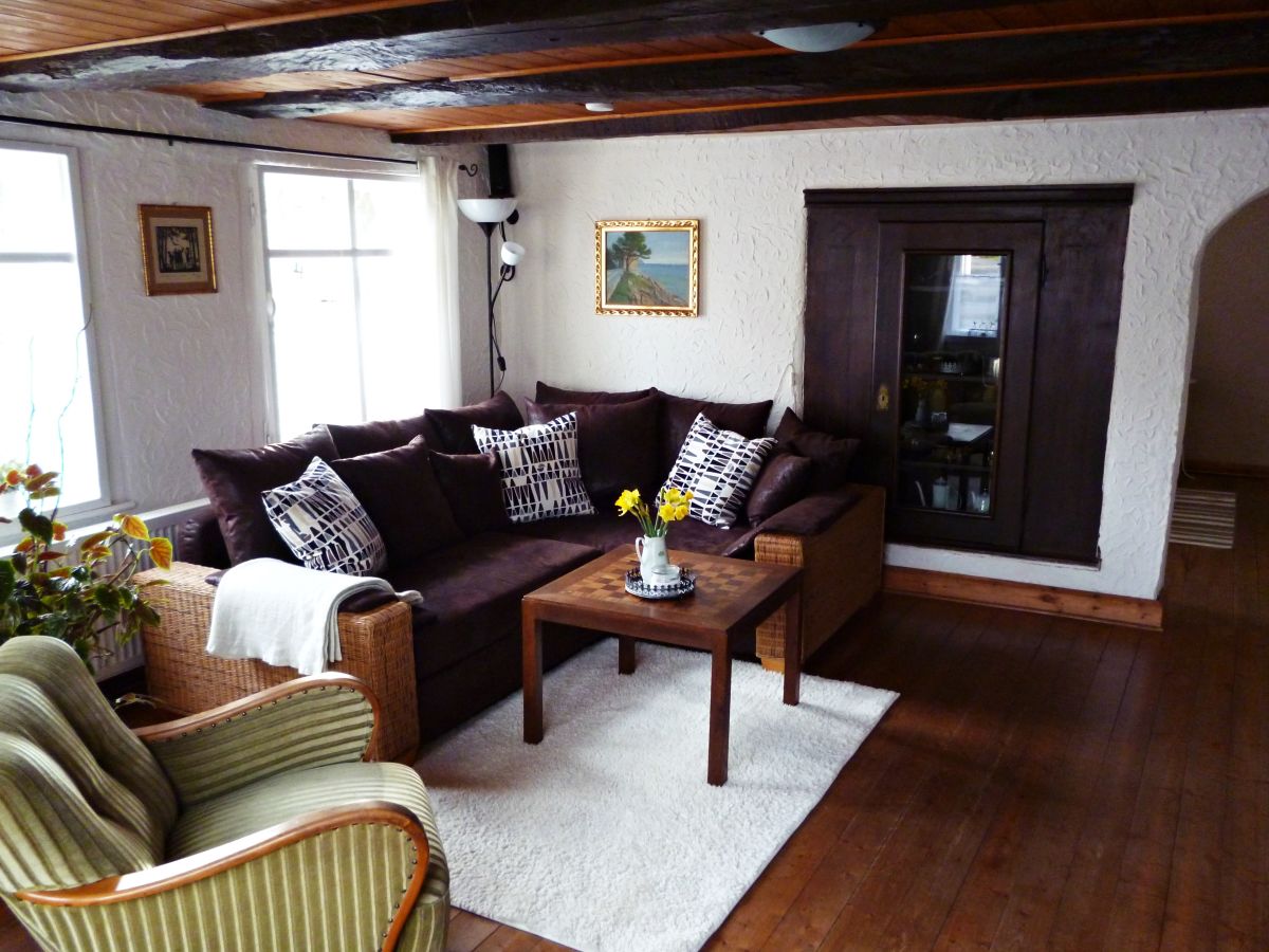 Ferienwohnung bauernhaus am spüligbach weserbergland frau lea samrt tv wohnzimmer