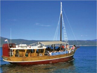 Touristische Boote Touren