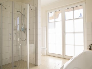 Badezimmer EG