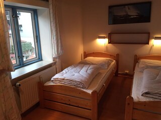 Schlafzimmer mit 2 Einzelbetten