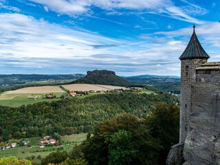 Königstein mit Blick zum Lilienstein
