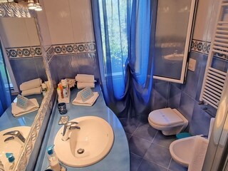 Bathroom with WC and bidet