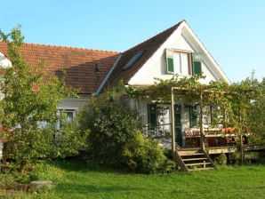 Ferienwohnung Morgenrot am Lindenhof - Riegersburg - image1