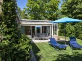 Bungalow Typ A mit Terrasse und Wiese