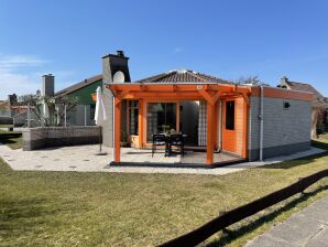 Zeester Nr. 143 in Vakantiepark Strandslag