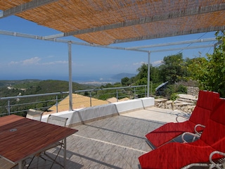 Große Terrasse mit wundervoller Aussicht