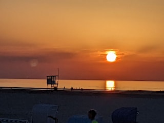 Sonnenuntergang am Hauptstrand