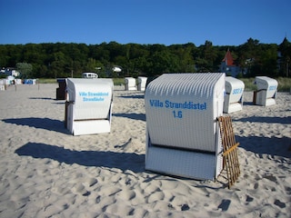 Ostseestrand Binz mit Strandkörben.