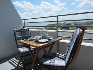 Teestunde auf dem Südbalkon