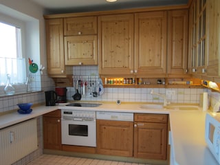 Küche neben dem Essbereich