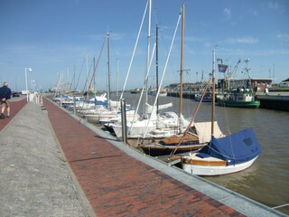Am Hafen Bensersiel