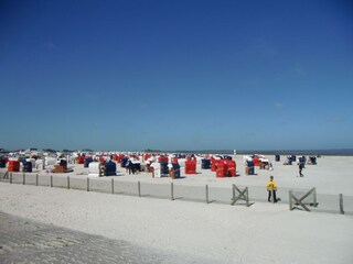 Am Strand von Bensersiel