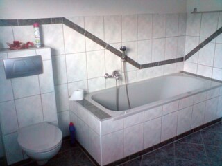 Badezimmer mit Wanne