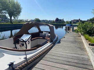 Boot kann sofort am Haus liegen, gemietet oder eigenes