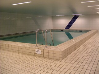 Schwimmbad, wenns draußen nicht so schön ist