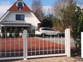 Ferienhaus  Zingst, Parkplatz, eingezäuntes Grundstück