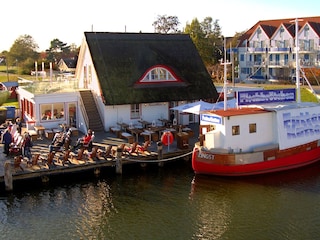 Zingst Kranichhaus: Fischbrötchen und Meer