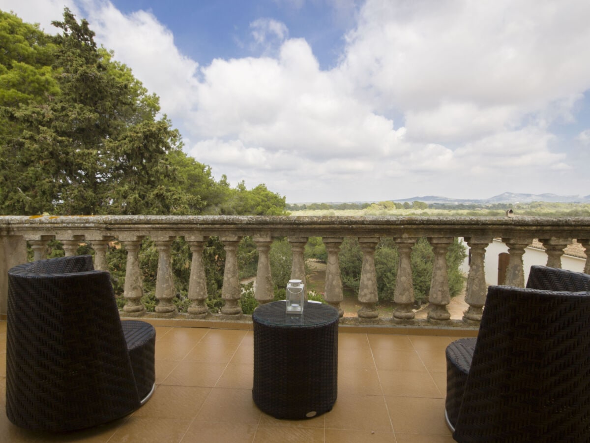 Terrasse im Obergeschoss