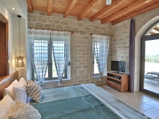 Hauptschlafzimmer im 1. Stock mit en-suite Bad