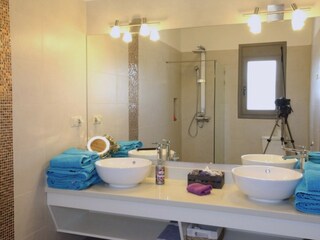 Bad zum 3. Schafzimmer mit Dusche