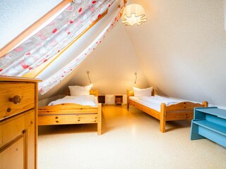 2. Schlafzimmer