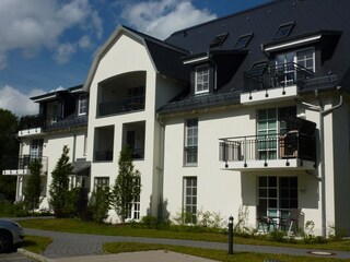 Blick auf Wohnung und Loggia
