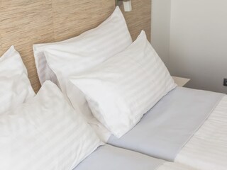 Comfortable box-spring bed 210x200