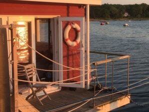 "Sealodge II"