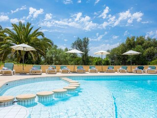Kindgerechter grosser Pool