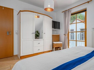 Schlafzimmer mit Doppelbett