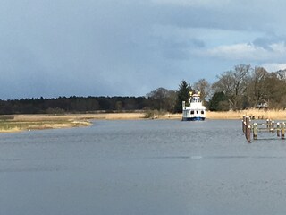 Prerower Hafen mit Ausflugsdampfer