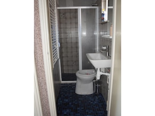 Holiday apartment Petten Bathroom 25