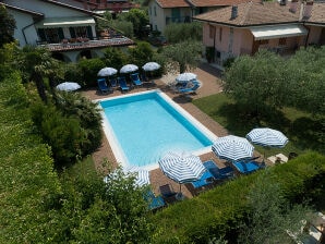 Appartamento per vacanze Regarda - Appartamento con due camere al piano terra nella Residence Allegra a Lazise, wifi, piscina - Lazise - image1