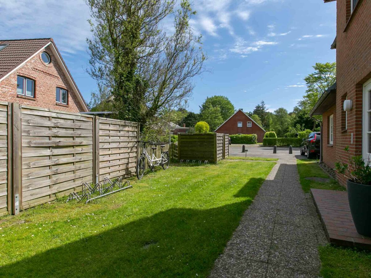 Fahrradständer vor dem Haus