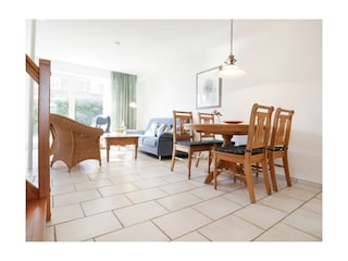 Haus Strandmuschel - Blick auf den offenen Wohn-/ Essbereich