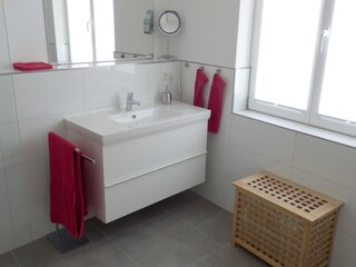 Bad 1.OG, WC u. Dusche