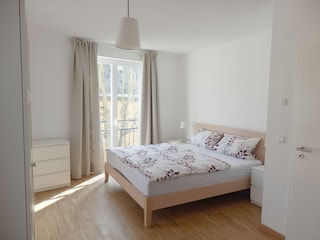 Zimmer 3, Doppelbett u. Ausziehsofa